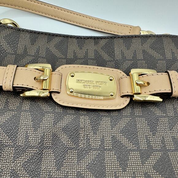 Michael Kors Crossbody / Signature Hamilton Crossbody; Brown EUC - Picture 3 of 13